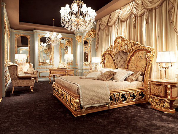 một bộ giường ngủ cổ điển hàng nhập khẩu Châu Âu dát vàng 24K lung linh